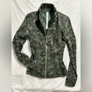 NWT Lululemon Size 4 Define Jacket Rulu Heritage Camo Dark Olive Green Twill